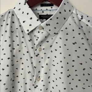 Banana Republic slim fit button down dress shirt- M